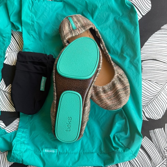 NEW Tieks MOJAVE Leather Ballet Flat shoes - Picture 9 of 14